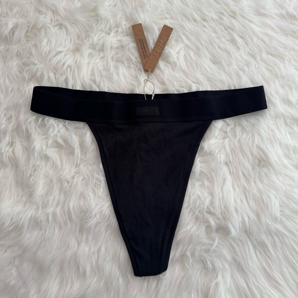 Skims Cotton Rib Thong Soot Size XL